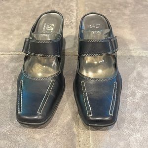 A2 by Aerosoles black 3-inch slide on Dress sandals